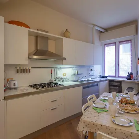 Casa Sophie- Big Terrace Sea View & Private Parking Apartment